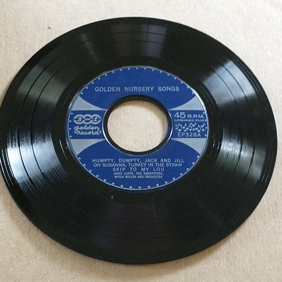 Vintage Golden Record 45 RPM Golden Nursery Songs - Picture 5 of 9